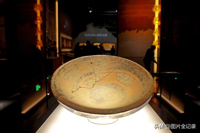 山西襄汾：参观陶寺遗址 感受文明魅力