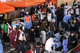 女网红回忆梨泰院被踩踏！身体悬空流鼻血，醒后被2名男性扇巴掌图片