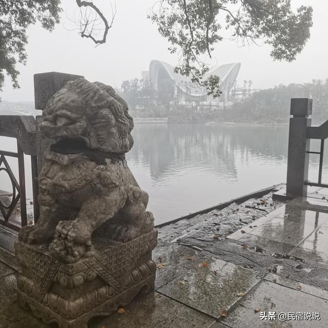 高铁真的开进桂林水墨画里了