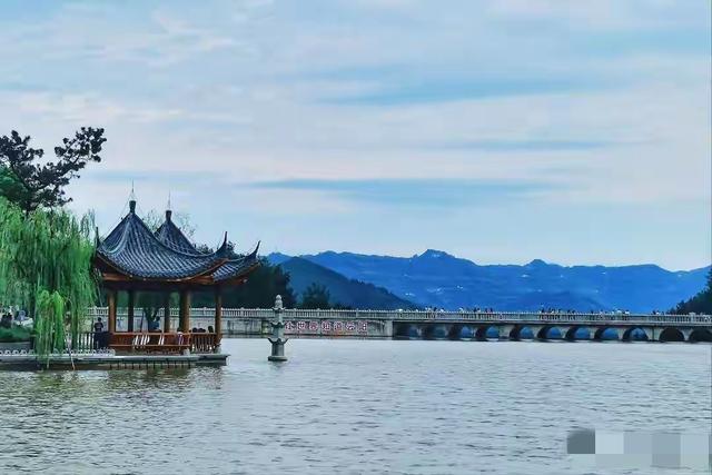你发现没？今年国庆节出现了3大“反常现象”，与往年大不相同