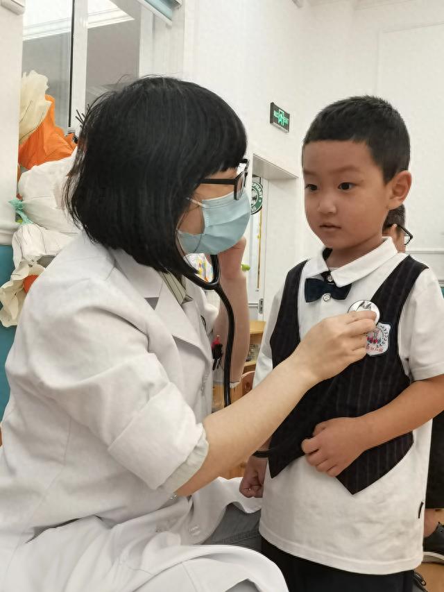 西南医科大学儿科学系、附院卫校与江阳区天骄幼儿园共建健康中心