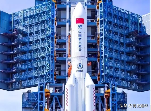 登月在即，中国公布天宫空间站乘员名单：巴铁入围，俄罗斯落选