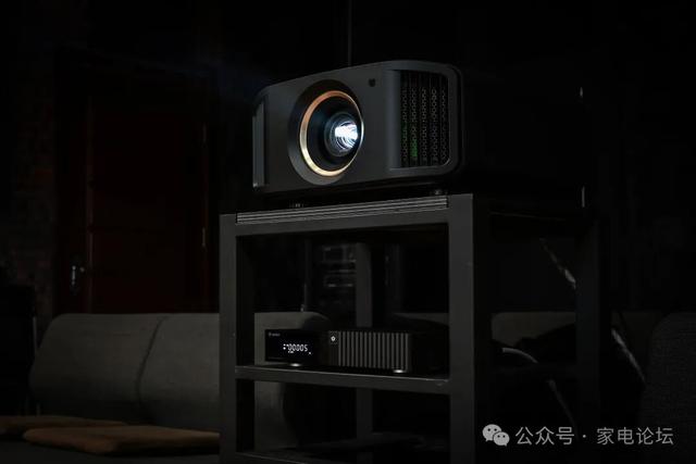 黑位王者与8K先锋： JVC DLA-N988 激光投影机体验分享