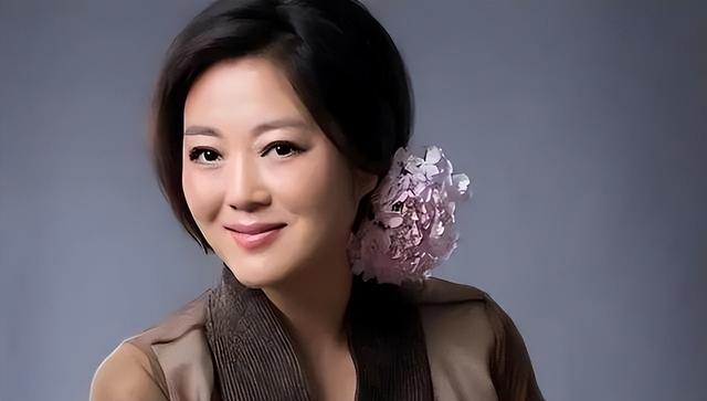 演员王茜华：我这辈子最正确的决定，就是43岁高龄为小丈夫生儿子