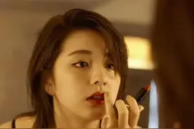 尤物柳百合菜魅惑登场！性感曲线勾勒好身材，独家写真震撼全网！图片