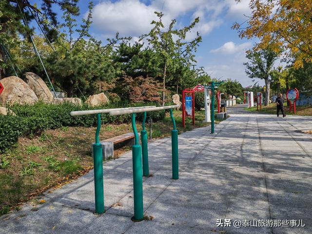 泰安：周末到哪儿玩？泰山环山路有一个广场，特别适合带孩子打卡