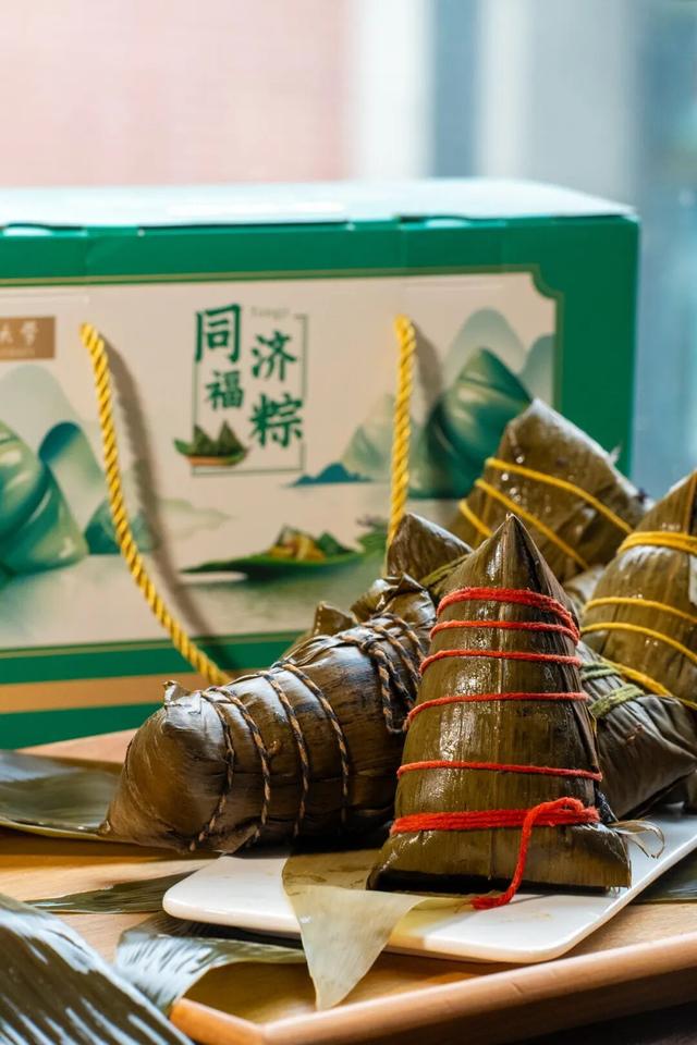 国庆去哪玩？上海成“热门选择”，这所大学值得打卡！