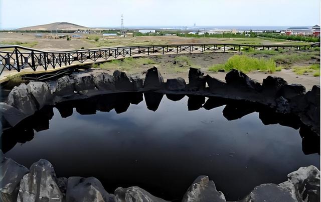 中国的“黑油山油田”,可供开采800万年,能代替进口石油吗？