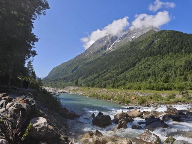 陈科 散文||山影迢迢入梦来——“四姑娘山”游记