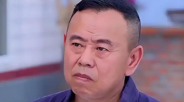 4个老婆	，全家移民，享受正师级待遇，潘长江身上哪个标签是真的