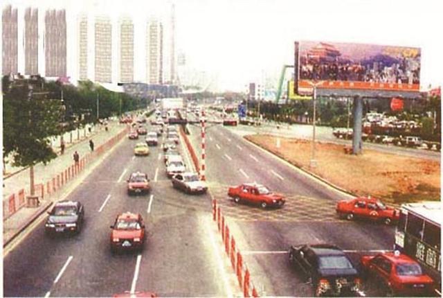 晶报特别报道 | 深南大道：一条路与一座城的共生史