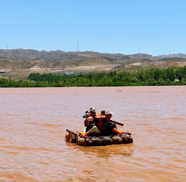 我是上海人，刚游完银川影视城沙坡头，憋了几个感受不吐不快。