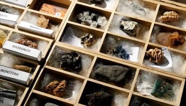 特朗普向全球发出通牒：180天内必须对中国动手	，不配合就加税