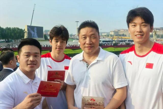 九三阅兵解说员揭晓，原来是他们两位，都是央视知名主持人