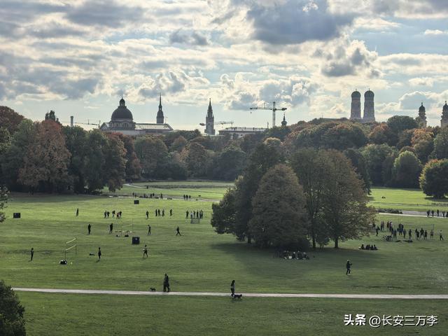 欧洲行第16天：探慕尼黑的苹果店，逛国王宫和英国花园