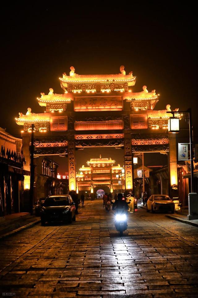 兴城古城困局：全国保存最好，为何留不住年轻人？