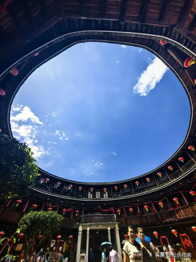 从厦门如何到土楼旅游？看看这些“槽点”与“亮点”，旅行不踩坑