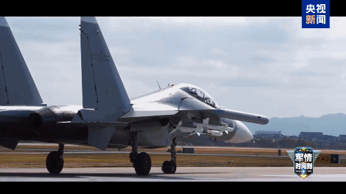 高市打出最后一张牌？中俄联合巡航后，美国核动力战机惊现日本！