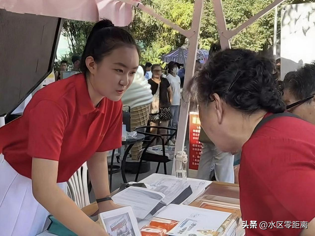 乌鲁木齐市水磨沟区—水磨沟区“好人巴扎”开市啦！市民在互动中开启沉浸式“赶集”之旅