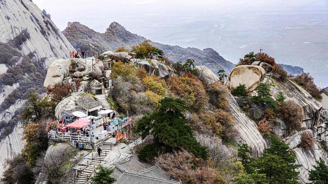 魂牵梦萦，我登上思念已久的华山.......