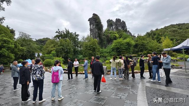 桂林：七星公园双节焕然一新