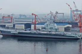 总吨位超50万吨，7年之后的中国海军南海舰队，是真正的定海神针图片