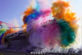 首艘076下水，配备电磁弹射和阻拦技术，性能太好命名“四川舰”图片