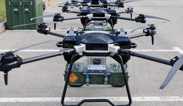 台军又当冤大头！19万买的无人机竟是玩具，掏空民众钱包肥了谁？