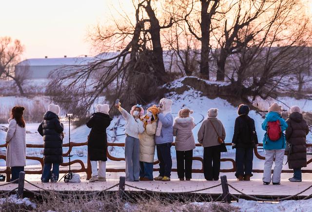 呼和浩特玉泉区：“千岛湖”畔迎客来