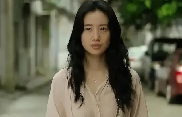 因耍大牌惨遭封杀，求拍“裸戏”上位！难怪连张颂文都嫌弃她！