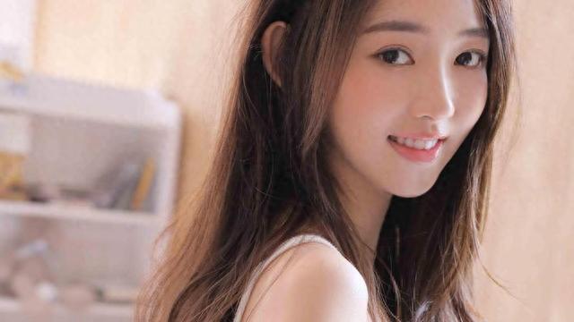 许家印的“神秘女儿”：挥金如土，开上亿跑车，住顶级豪宅！