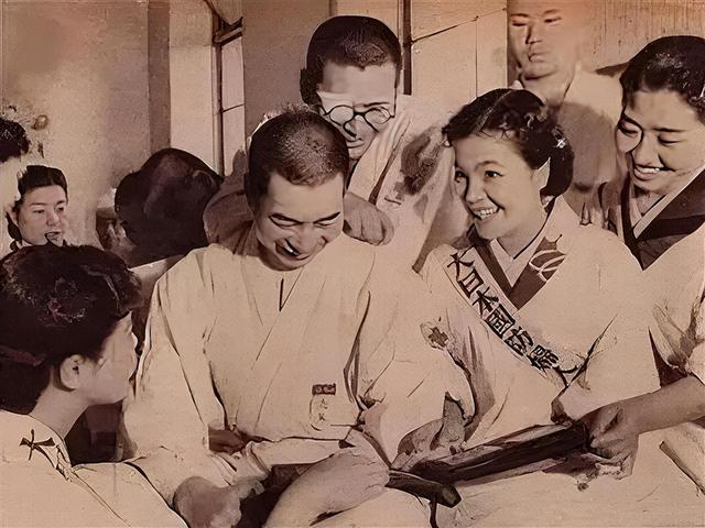 日本战败后，遗弃在东北的日本女人去哪了？难怪日本沉默至今