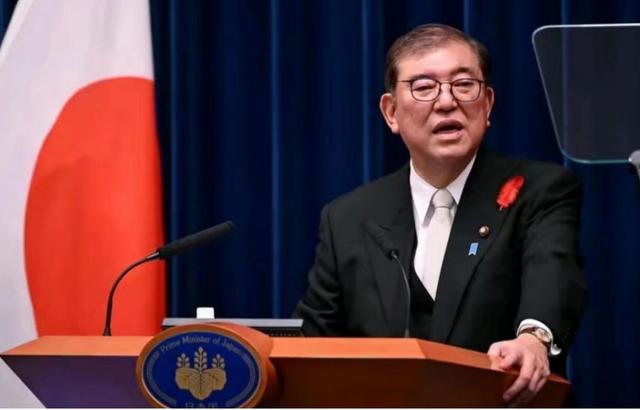 特朗普对华做出重大让步！中国刚搞定美国，立马对两个美盟友动手，谁敢背刺这就是后果！