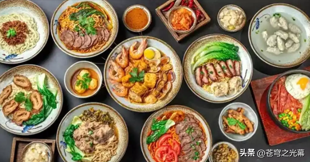 第一批免签来华的外国人，吃了中国大餐，回国已经吃不下白人饭了