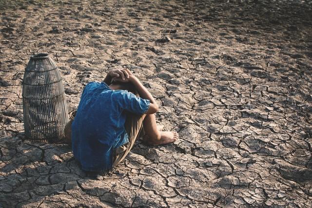 她不敢相信，在监狱里炼狱般的那三年，原来是都是他精心策划