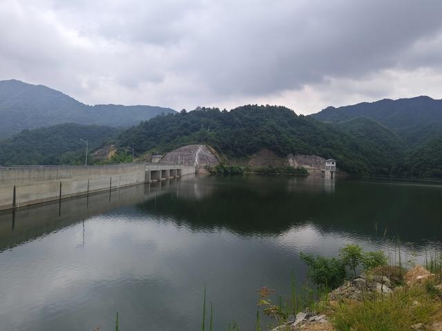 再探安徽金寨乌鸡河，一睹新建的中河水库真容