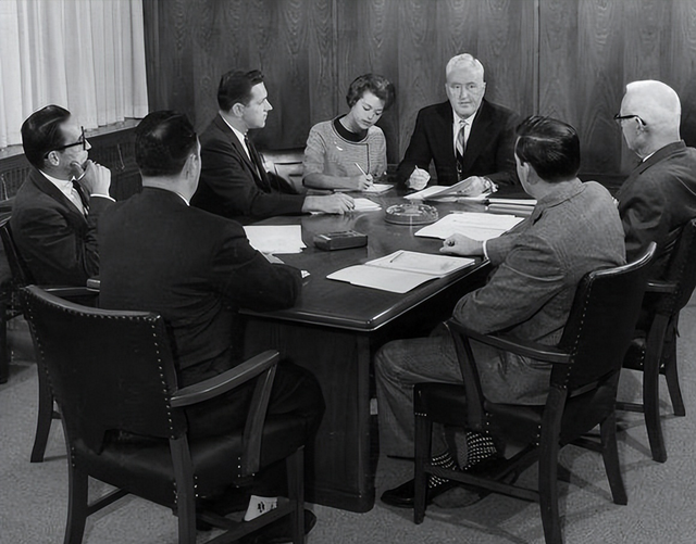 当体育遇上政治，美国如何用运动重塑战败的德国