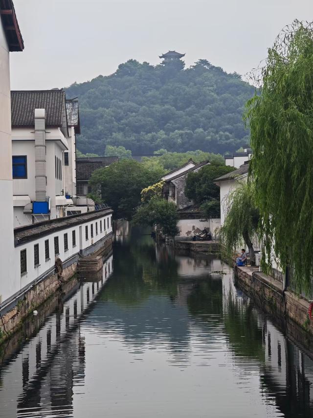 王羲之故居怎么在嵊州？这座小城用古镇、越剧和碳水给出了答案