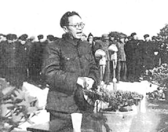 他因毛主席遭错误批判18年，晚年坦言：没有人比毛主席更高明