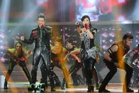 今晚开始！凤凰传奇演唱会连唱三天！出行提示→图片