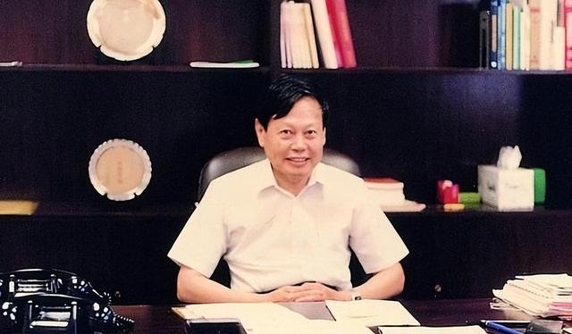 杨振宁的年薪到底有多高？知道真实数据后，你会发现杨老有多伟大