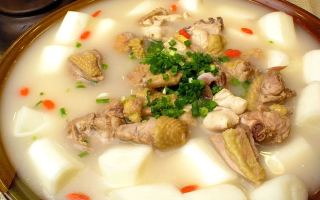 神木垒&达瓦更扎进入美貌开挂模式，请做好相关旅游准备！