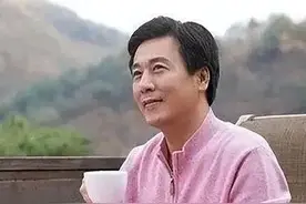 初三那年带女同学河边捡鸭蛋，她自己摔倒的，却耍赖让我对她负责图片