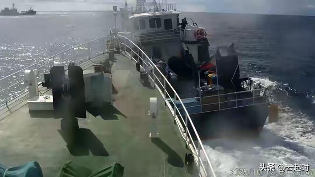 南海交锋，菲船挑衅遭中国海警果断驱离