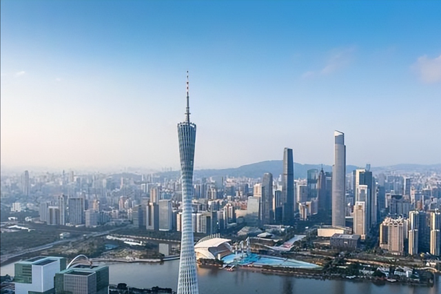 产业链重构真相，美国划圈、中间国家抱团，中国如何破局？