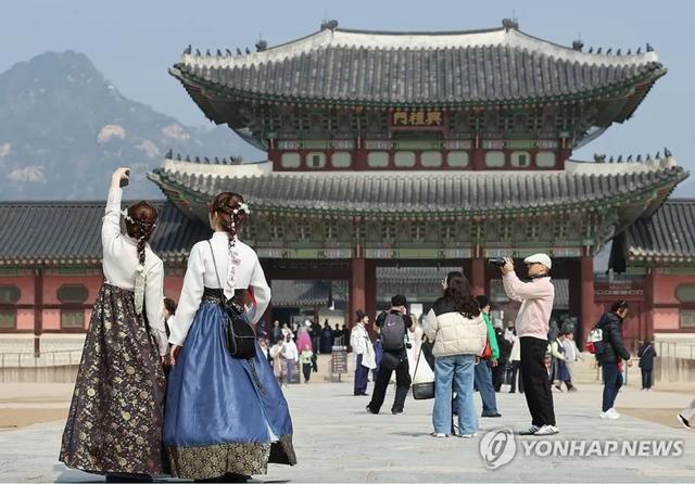 韩国免签国庆前落地!香港中转免费游维港!俄对华免签进度将加快