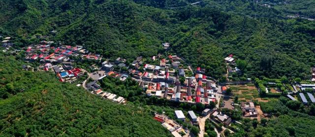 沿路骑 | 骑遇怀黄探长城