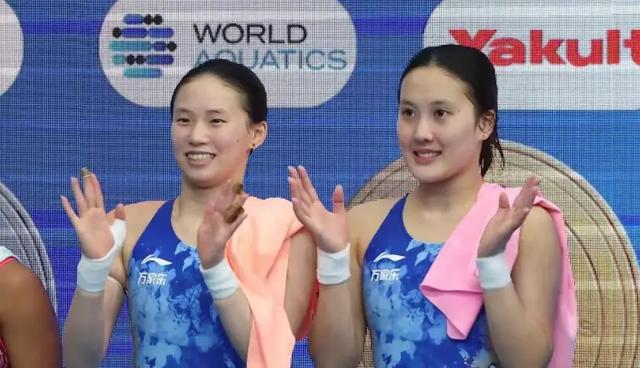 全红婵冲击第二金！没想到被陈芋汐超越，谁注意到场边陈若琳表情