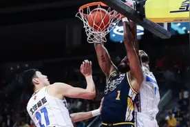 CBA球员打野球多赚钱？广东外援4场赚百万，孙明明当年5万打一场图片