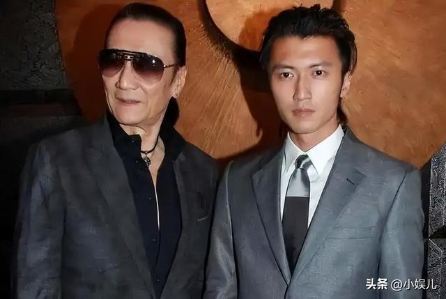 王菲也没想到，自己宝贝11年的男友谢霆锋，居然是个“扶妹魔”